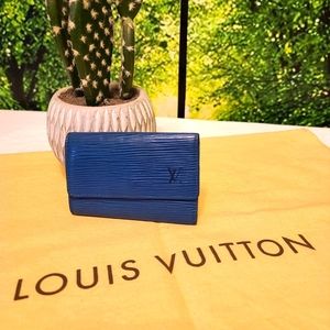 Louis Vuitton Epi Multicles 6 Key Case GUC